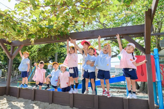 なとり第二こども園、なとり第二幼稚園 制服等一式